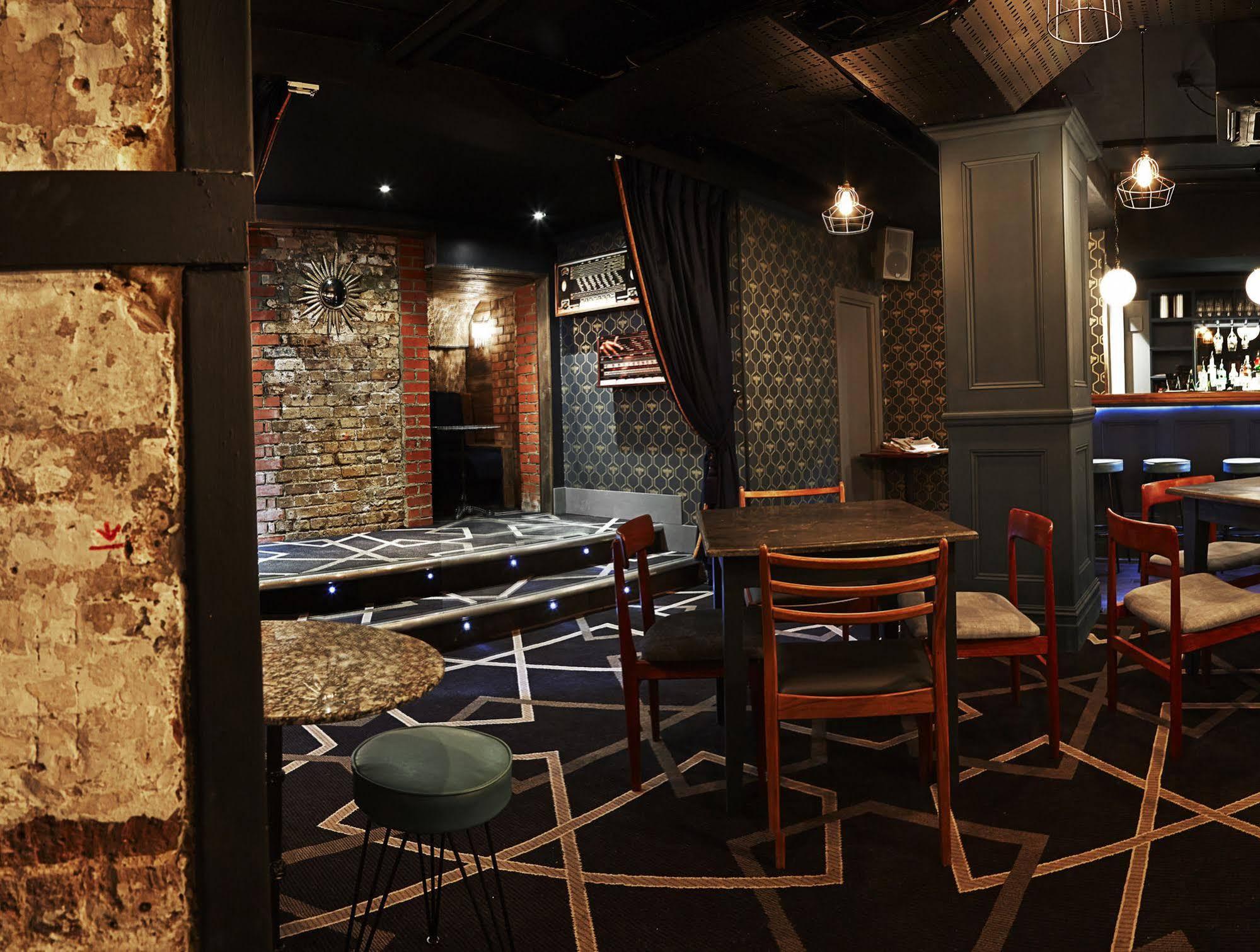 Hertford House Екстериор снимка